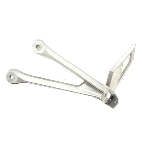 Dudukan Step Belakang Kiri Honda CBR150R K45G